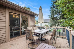 7054 Olde Farm Dr, Jenison, MI 49428 - Photo 4