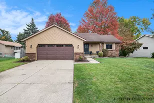 7054 Olde Farm Dr, Jenison, MI 49428 - Photo 2