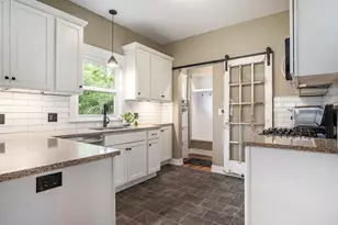 350 Scott Ave NW, Grand Rapids, MI 49504 - Photo 14