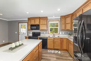 1072 N Bingham Ave, White Cloud, MI 49349 - Photo 8