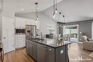 2698 Red Bud Dr, Zeeland, MI 49464 - Photo 8