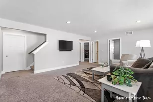 2698 Red Bud Dr, Zeeland, MI 49464 - Photo 54