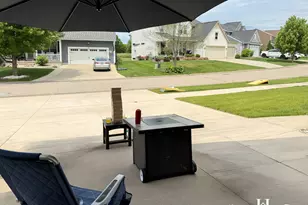 2698 Red Bud Dr, Zeeland, MI 49464 - Photo 82