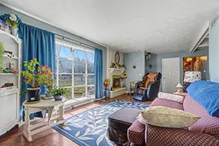 203 E Vienna St, Schoolcraft, MI 49087 - Photo 6