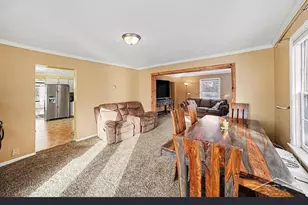 11851 N Crystal Rd, Vestaburg, MI 48891 - Photo 2