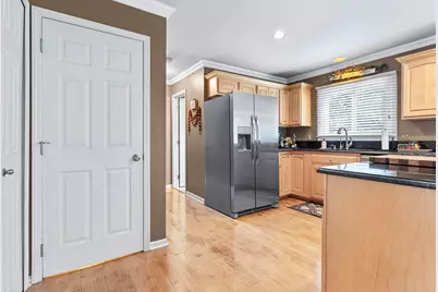 2225 Silvermaple Court, Wixom, MI 48393 - Photo 10