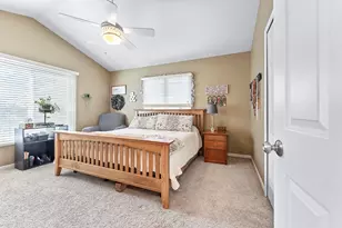 2225 Silvermaple Ct, Wixom, MI 48393 - Photo 16