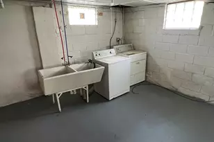 8269 Rivard Ave, Warren, MI 48089 - Photo 10