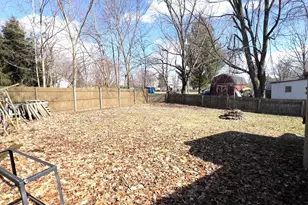 407 Barry St, Colon, MI 49040 - Photo 22