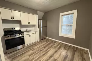 264 6th Ave, Manistee, MI 49660 - Photo 4