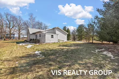 8775 Nugent Avenue NE, Rockford, MI 49341 - Photo 4