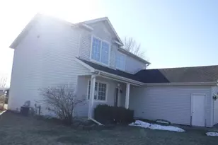 1038 Allen Ct, Plainwell, MI 49080 - Photo 4