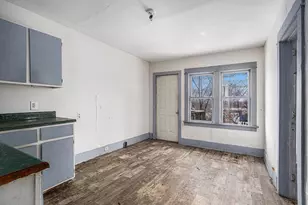 174 Cherry St, Battle Creek, MI 49017 - Photo 10