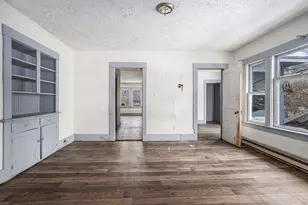 174 Cherry St, Battle Creek, MI 49017 - Photo 8