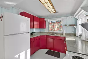 35268 51st Ave, Paw Paw, MI 49079 - Photo 6