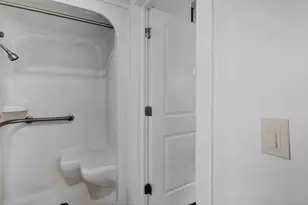 134 N Gorham St, Jackson, MI 49202 - Photo 16