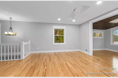 7093 Peninsula Drive NE, Rockford, MI 49341 - Photo 10