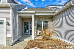 7181 Copper Ridge Ct, Zeeland, MI 49464 - Photo 2