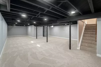 1916 Hollingsworth Drive, Commerce Township, MI 48390 - Photo 14