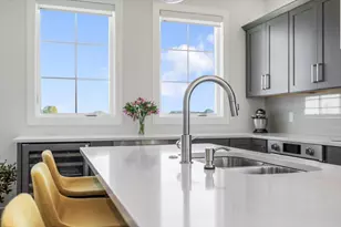 126 Mariners Cv, Saint Joseph, MI 49085 - Photo 16