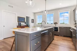 126 Mariners Cv, Saint Joseph, MI 49085 - Photo 14