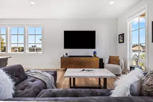 126 Mariners Cv, Saint Joseph, MI 49085 - Photo 6