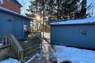 302 W Lincoln Ave, Ionia, MI 48846 - Photo 6