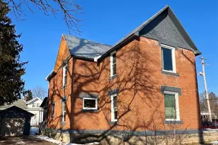 302 W Lincoln Ave, Ionia, MI 48846 - Photo 2