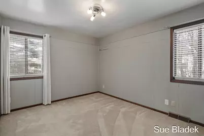 2645 Cascade Road SE, Grand Rapids, MI 49506 - Photo 24