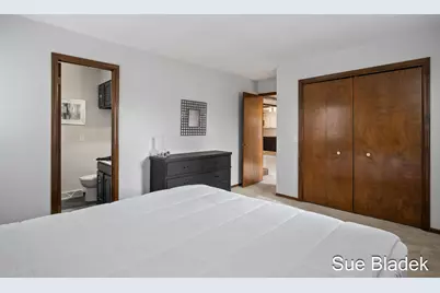 2645 Cascade Road SE, Grand Rapids, MI 49506 - Photo 22