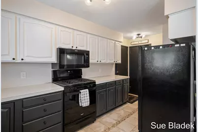 2645 Cascade Road SE, Grand Rapids, MI 49506 - Photo 16