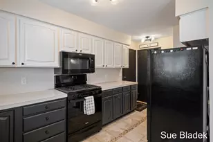 2645 Cascade Rd SE, Grand Rapids, MI 49506 - Photo 16