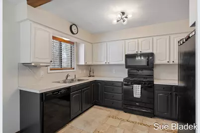 2645 Cascade Road SE, Grand Rapids, MI 49506 - Photo 16