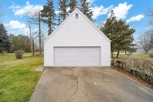 1230 Madison Dr, Adrian, MI 49221 - Photo 32