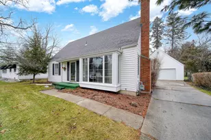 1230 Madison Dr, Adrian, MI 49221 - Photo 2