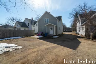 535 Marshall St, Allegan, MI 49010 - Photo 28