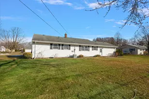 2140 Carol Ln, Stevensville, MI 49127 - Photo 28