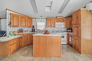 2777 Basin St, Ludington, MI 49431 - Photo 12