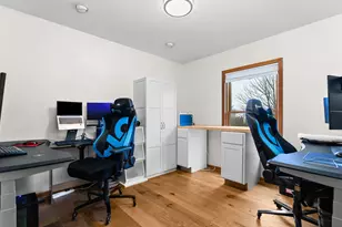 4490 N Squirrel Rd, Auburn Hills, MI 48326 - Photo 18