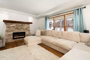 4490 N Squirrel Rd, Auburn Hills, MI 48326 - Photo 18