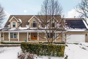 4490 N Squirrel Rd, Auburn Hills, MI 48326 - Photo 2