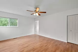 26700 Martinsville Rd, New Boston, MI 48164 - Photo 16