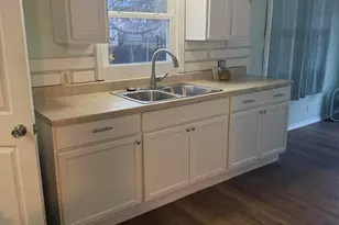 428 Orchard Ave, Muskegon, MI 49442 - Photo 2