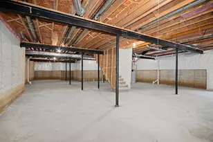 4313 Bennett Park Cir, Troy, MI 48085 - Photo 30