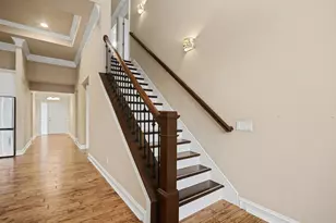 4313 Bennett Park Cir, Troy, MI 48085 - Photo 4