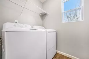 2041 Kristin Ct, Muskegon, MI 49442 - Photo 8