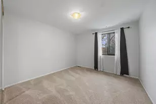 1564 Charter Oak Dr, Rochester Hills, MI 48309 - Photo 12