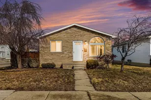 17245 Martin Rd, Roseville, MI 48066 - Photo 1