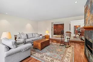 1134 S Lakeside Dr S, Battle Creek, MI 49015 - Photo 10