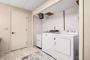 1134 S Lakeside Dr S, Battle Creek, MI 49015 - Photo 28